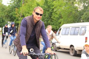 В Великих Луках прошёл Велопарад (ФОТО)