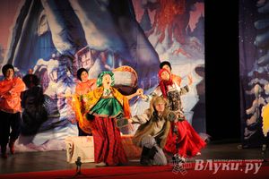 Спектакль «Морозко» прошел в ДК ЛК