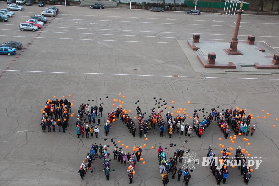 Сегодня над Великими Луками летели шары