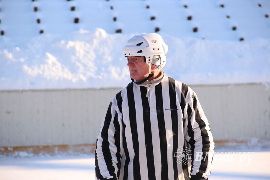 Великолукский хоккей: много забитых шайб, немного потасовок и разбитых лиц (фото)