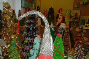 Сберечь зеленую ель призвали участники ежегодной акции Дома детского творчества