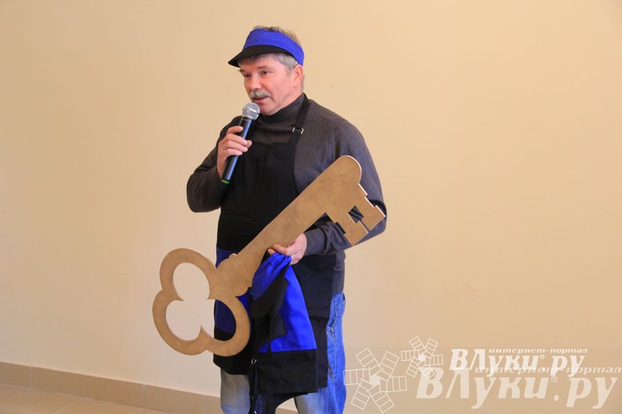 Великолукских лицеистов посвятили в «Маленькие мастера»