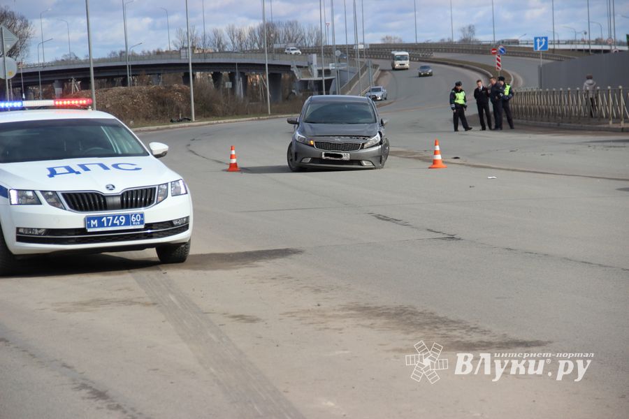 В ДТП на ул. Промышленной пострадал мужчина (ФОТО; ВИДЕО)