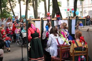 «Куклоград» и «Город мастеров» на праздновании Дня города в Великих Луках (ФОТО)