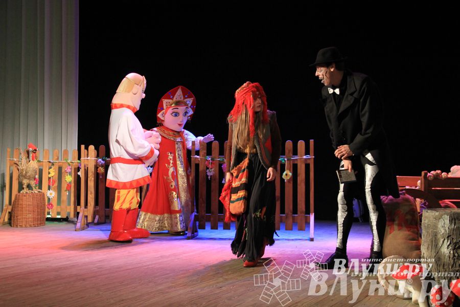 Состоялась премьера спектакля «Однажды в сказке...» (фото)