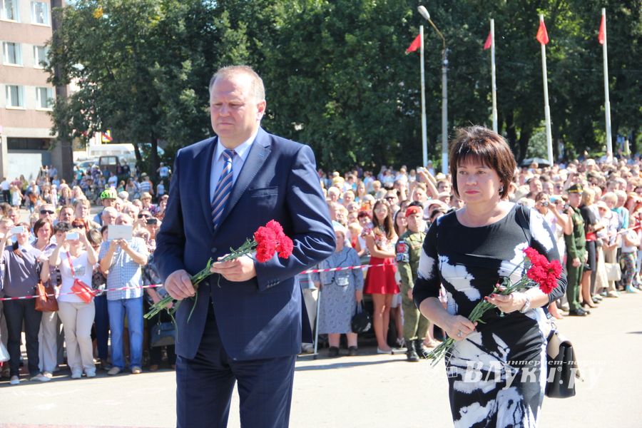 Военный парад в Великих Луках, часть II (ФОТО)