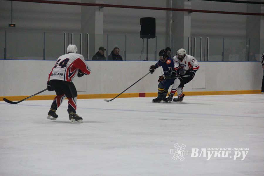 ХК «Экспресс» уступил команде «Аванта-Остров» (ФОТО)
