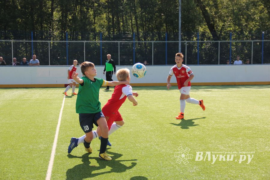 Спортивними мероприятиями отметили День физкультурника в Великих Луках (ФОТО)