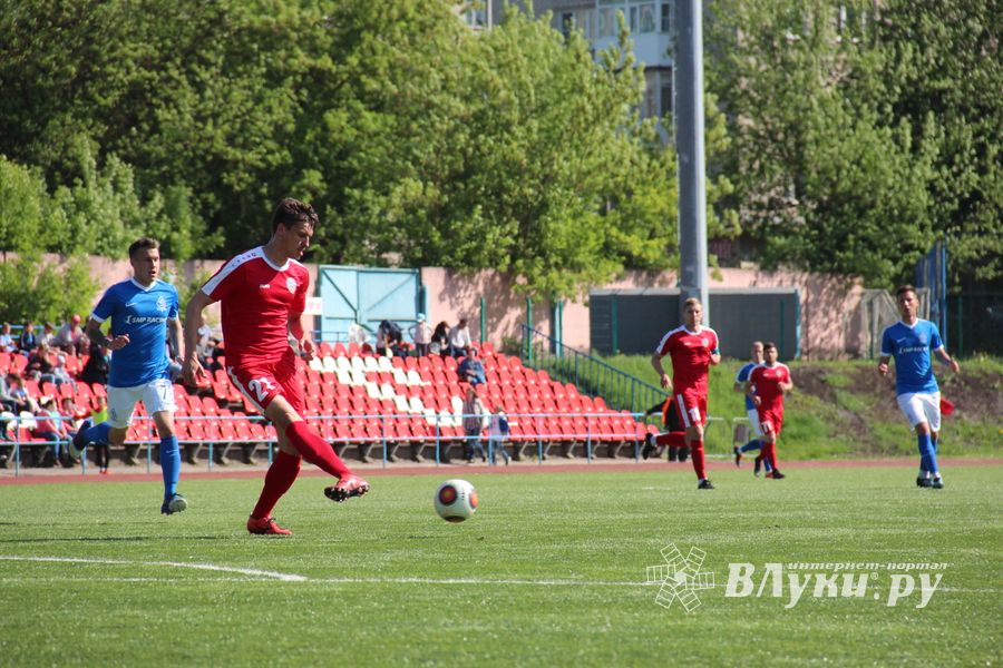 Великолучане проиграли последний домашний матч дебютного сезона (ФОТО)