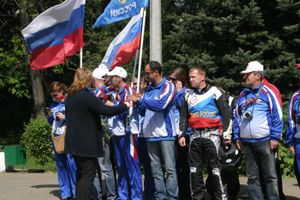 Члены Международный автопробега прибыли в Великие Луки 