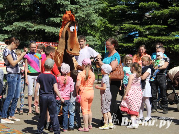 День защиты детей отпраздновали В Великих Луках (фото)