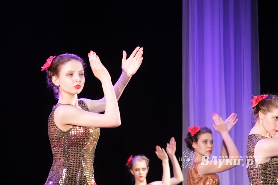 «Великолукская Веснянка» на сцене ДК ЛК