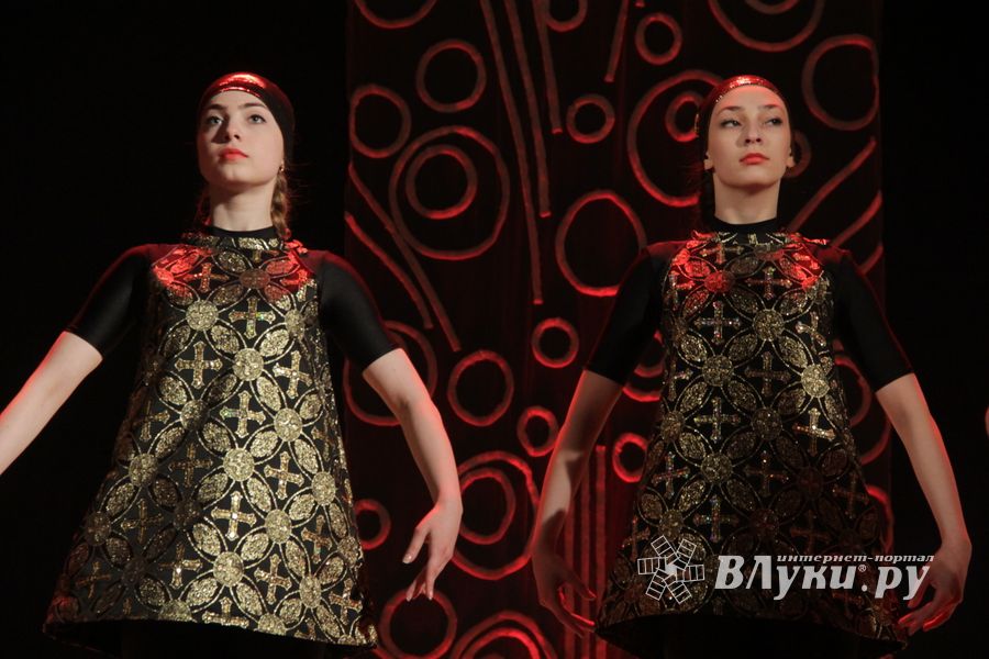 «Свет пасхальной свечи» на сцене ДК им. Ленина (ФОТО)