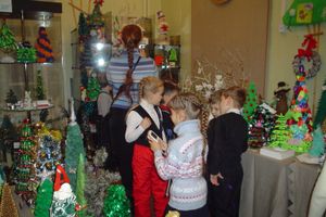 Сберечь зеленую ель призвали участники ежегодной акции Дома детского творчества