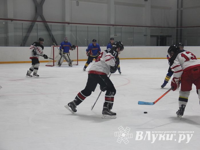 ХК «ЛукиСпорт» разгромила команду Невеля (ФОТО)