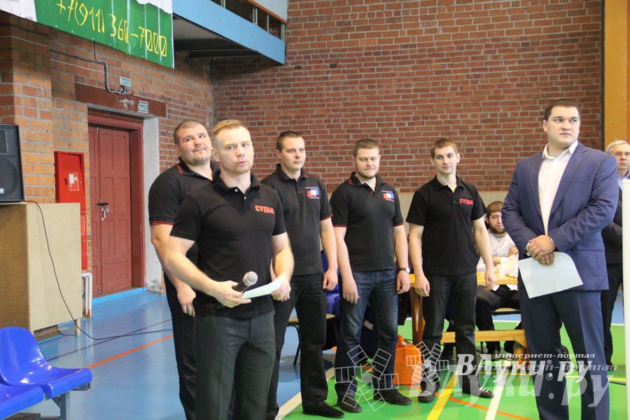 В Великих Луках прошел межрегиональный Открытый Кубок по смешанному боевому единоборству (фото)