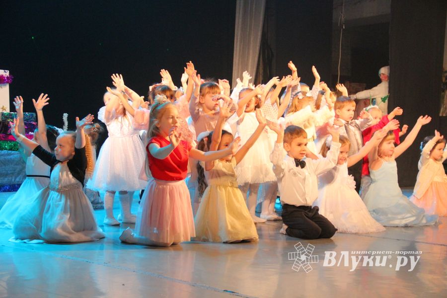 В ГДК им. Ленина встречают Новый год (ФОТО)