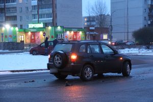 Утро в Великих Луках началось с ДТП (ФОТО)