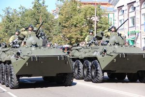 Военный парад в Великих Луках, часть II (ФОТО)
