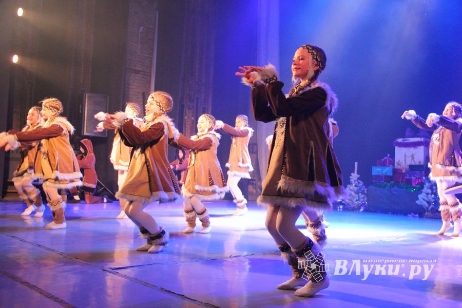 В ГДК им. Ленина встречают Новый год (ФОТО)