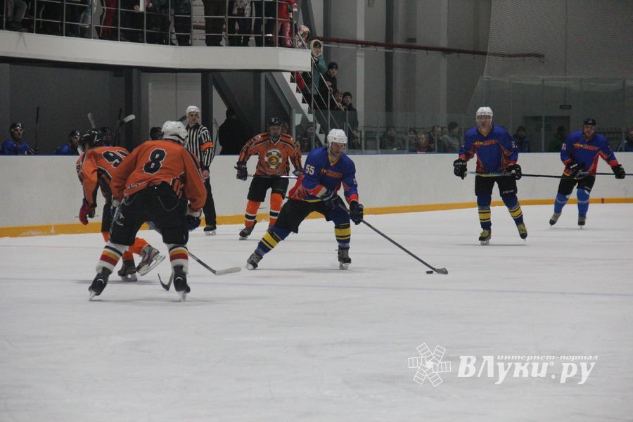 ХК «ЛукиСпорт» обыграл псковскую «Гвардию» по буллитам (ФОТО)
