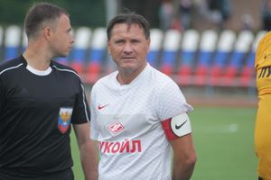 Матч ветеранов ФК «Спартак» и ветеранов великолукского футбола на «Экспрессе» (ФОТО)