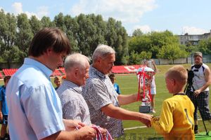 Юные футболисты из Калининграда стали победителями турнира «Локобол» в Великих Луках (фото)