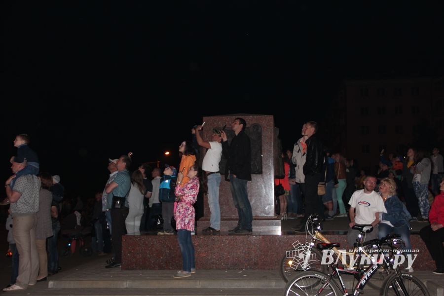 Салют в Великих Луках (ФОТО)