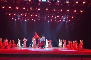 В ДК ЛК состоялся итоговый концерт фестиваля «Великолукская веснянка» (ФОТО)