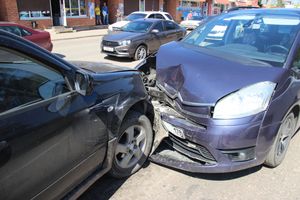 ДТП возле Смоленского рынка (ФОТО)