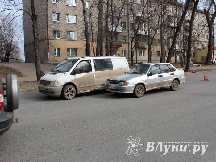 В ДТП на пр. Гагарина попала беременная женщина (ФОТО)