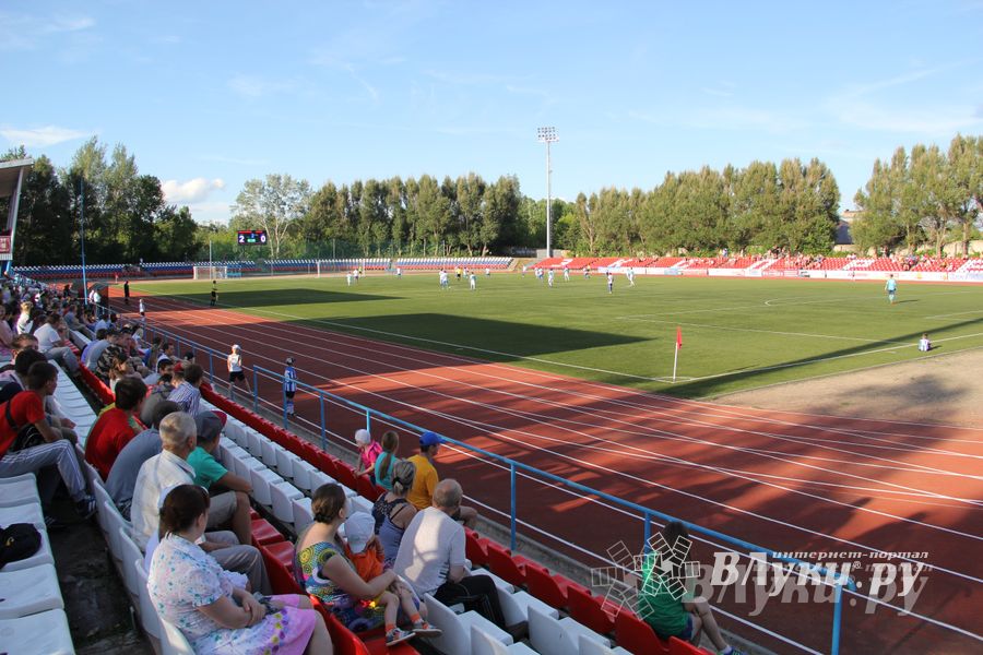 В Великих Луках состоялся матч Первенства СЗФО по футболу между командами «Луки-Энергия» и «Химик»