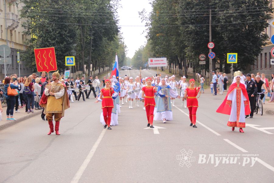 Лучшие мажоретки и барабанщицы награждены (ФОТО)