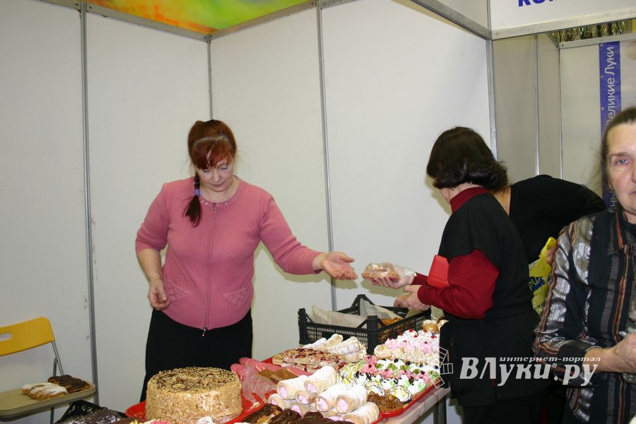 Универсальная выставка малого и среднего бизнеса открылась в Великих Луках