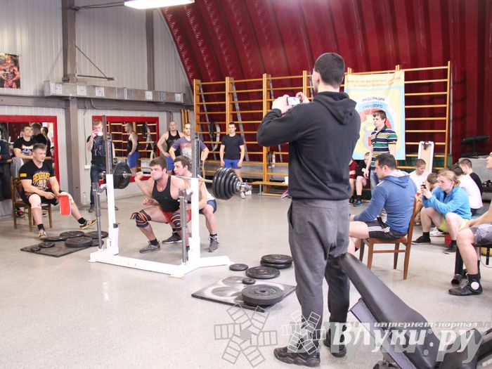 Первенство города Великие Луки по пауэрлифтингу и жиму лежа