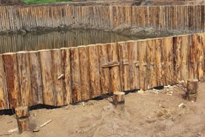 Совсем скоро великолучане смогут гулять по деревянным дорожкам Крепости (ФОТО)