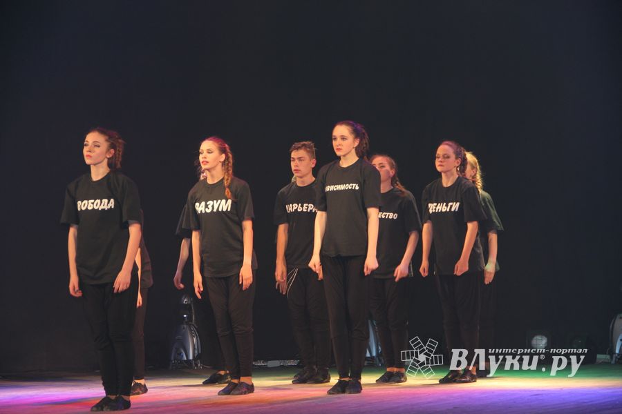 18 мая состоялся юбилейный концерт коллектива мажореток «Золотые погоны» (ФОТО)