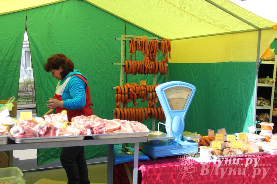 Универсальная торговая ярмарка «Весна-2015» прошла в Великих Луках (фото)