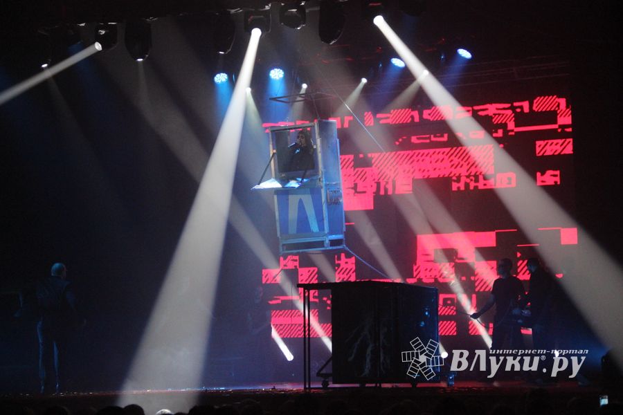 Состоялся концерт братьев Сафроновых «Империя иллюзий» (фото)