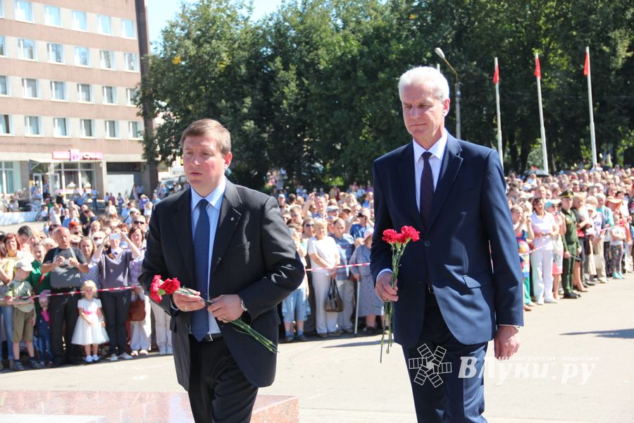 Военный парад в Великих Луках, часть II (ФОТО)
