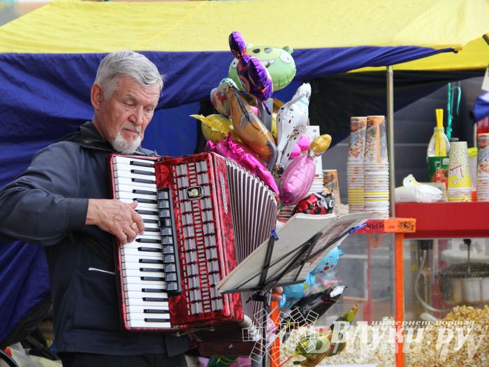 Торговый центр «Апельсин» отметил День рождения