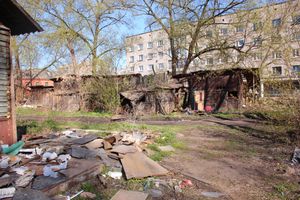 В Великих Луках сносят бараки (ФОТО)