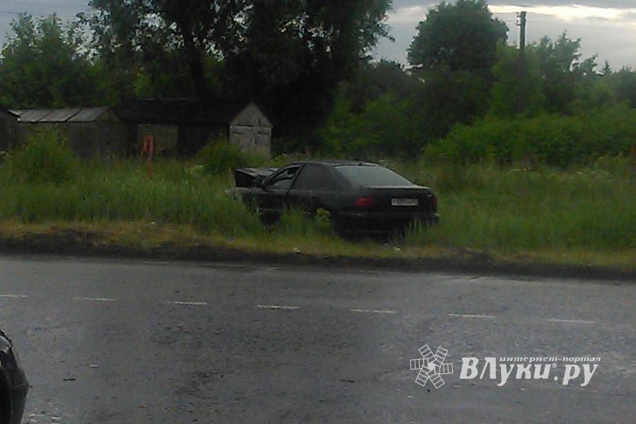 В Великих Луках произошло ДТП (ФОТО)