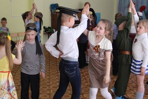 Стихи и песни о Великой Победе исполнили ребята детского сада №1