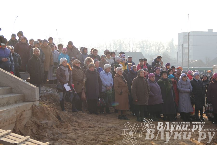 У храма святителя Тихона теперь есть освященные кресты