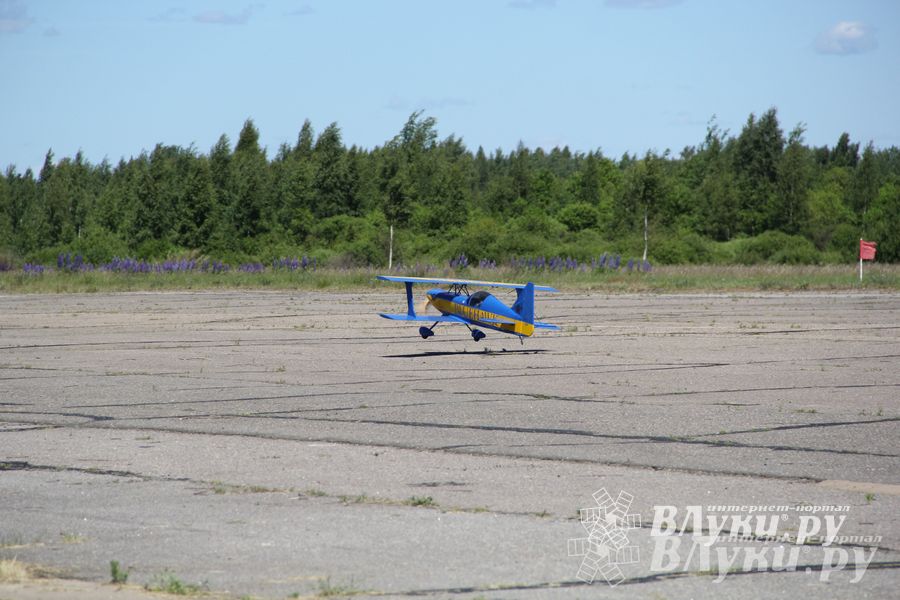 В Великих Луках прошел Фестиваль авиамодельного спорта (фото)