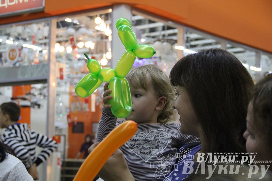 Торговый центр «Апельсин» отметил День рождения