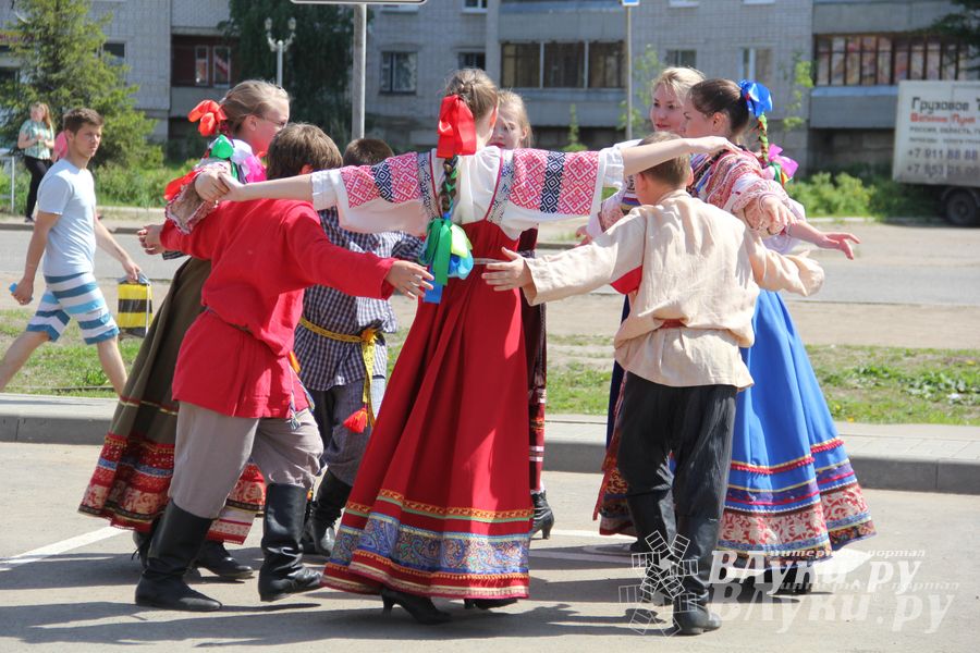 В Великих Луках открылся самый известный в мире общепит (фото)