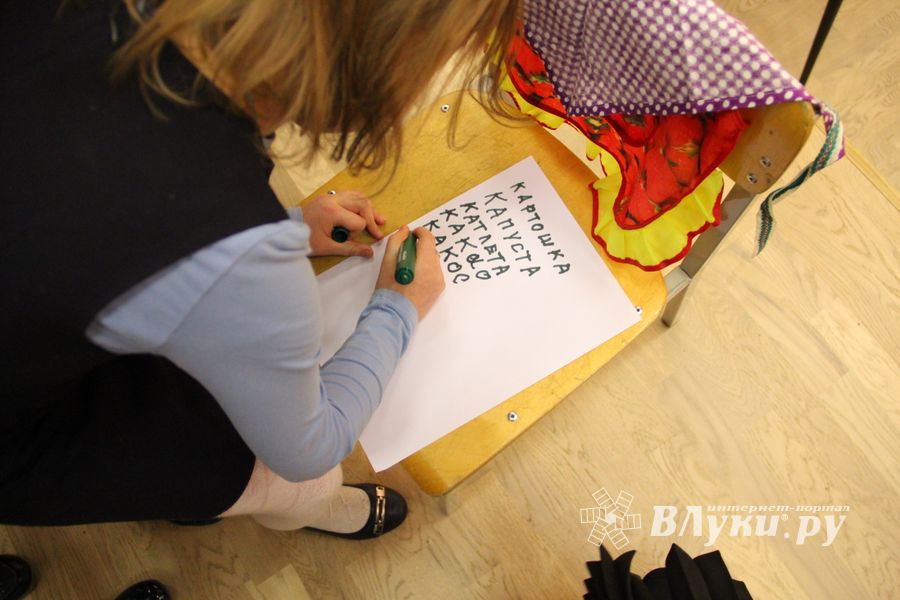 В школе №13 прошёл конкурс «А ну-ка, девочки!» (ФОТО)