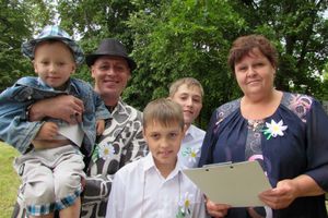 В Псковской области прошел III областной семейный фестиваль «Ромашковое поле» (фото)